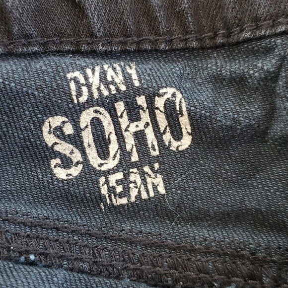 DKNY SOHO JEAN BLACK BOOTCUT SIZE 8P PETITE - Picture 4 of 7